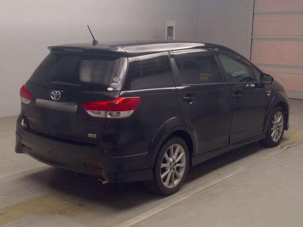 Toyota Wish  с аукциона в Японии