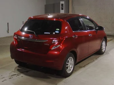 TOYOTA VITZ