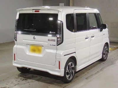 Suzuki Spacia Custom