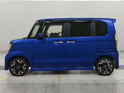 HONDA N BOX CUSTOM