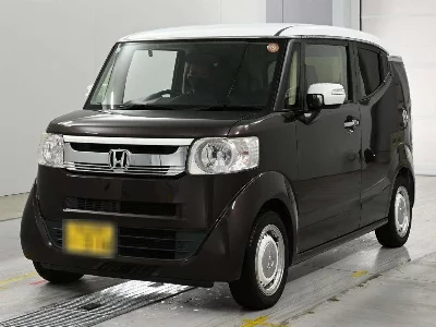 HONDA N-BOX SLASH