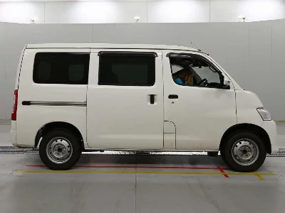 TOYOTA TOWN ACE VAN