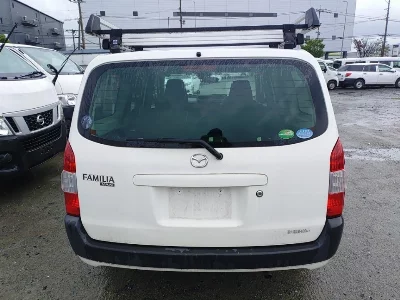 MAZDA FAMILIA