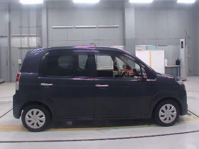 TOYOTA SPADE