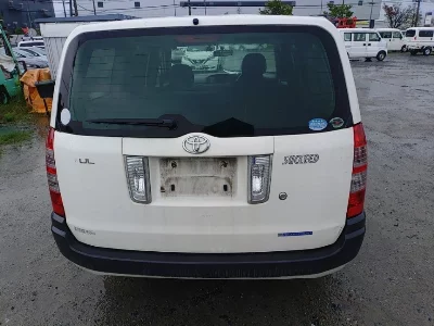 TOYOTA SUCCEED WAGON