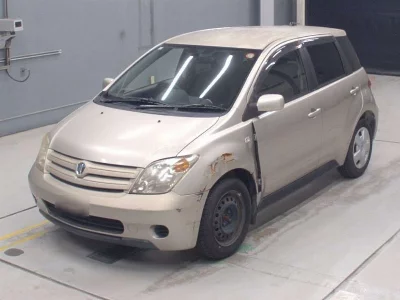 TOYOTA IST
