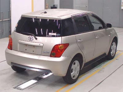 TOYOTA IST