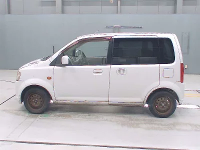 Nissan Otti