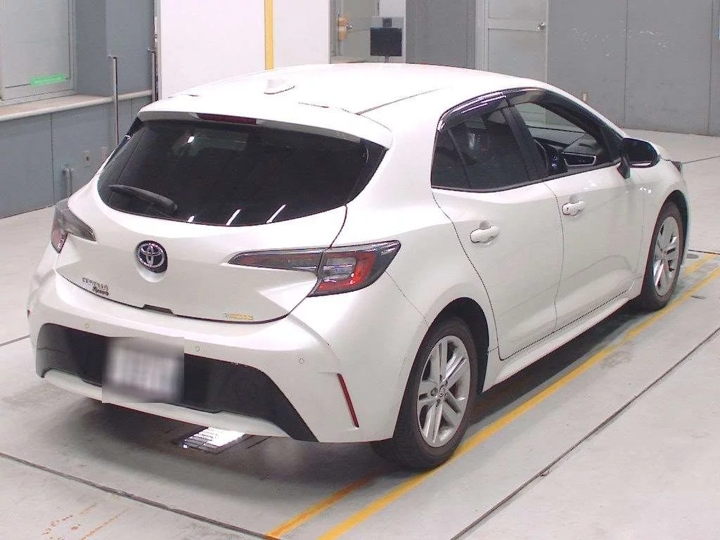 Toyota Corolla Hatchback  с аукциона в Японии