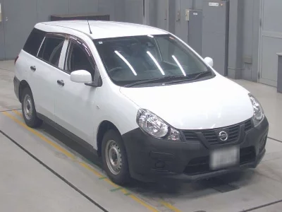 Nissan AD