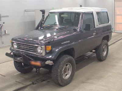 TOYOTA LAND CRUISER 70