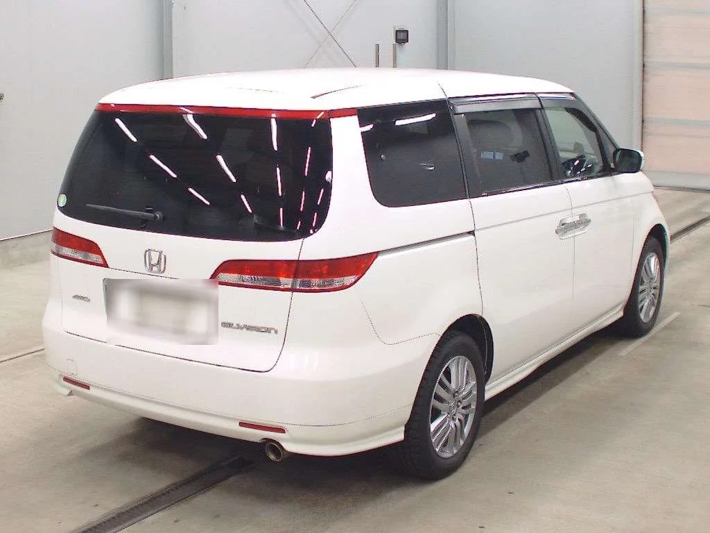 Honda Elysion  с аукциона в Японии