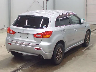 Mitsubishi RVR