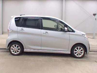 Mitsubishi ek Custom