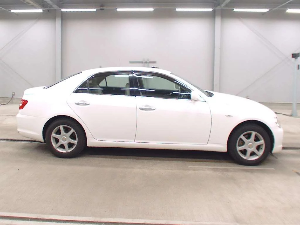 Toyota Mark X  с аукциона в Японии