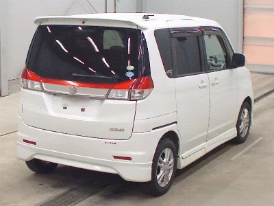 Suzuki Solio