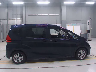 HONDA FREED HYBRID