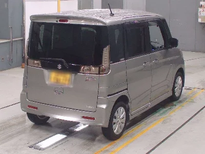 Suzuki Spacia Custom