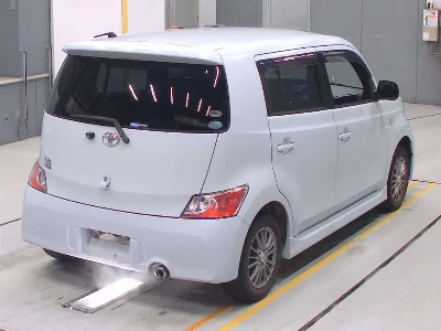 TOYOTA BB