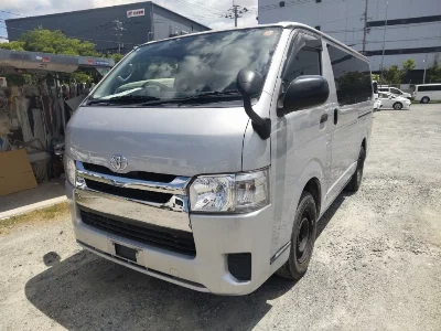 TOYOTA REGIUS ACE