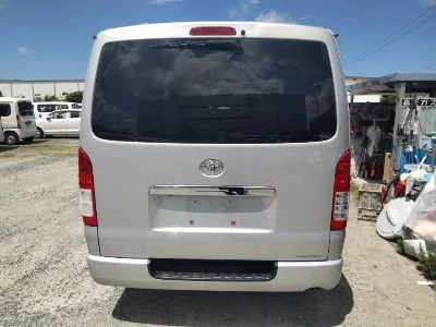 TOYOTA REGIUS ACE