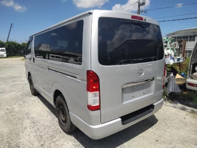 TOYOTA REGIUS ACE