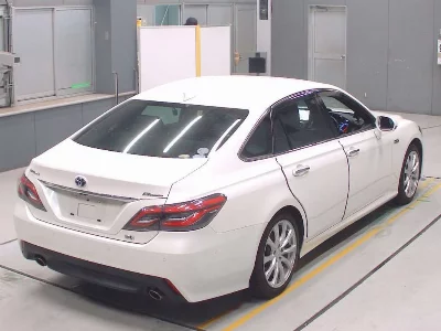 TOYOTA CROWN HYBRID