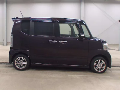 HONDA N BOX CUSTOM
