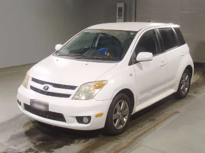 TOYOTA IST