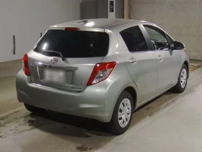 TOYOTA VITZ