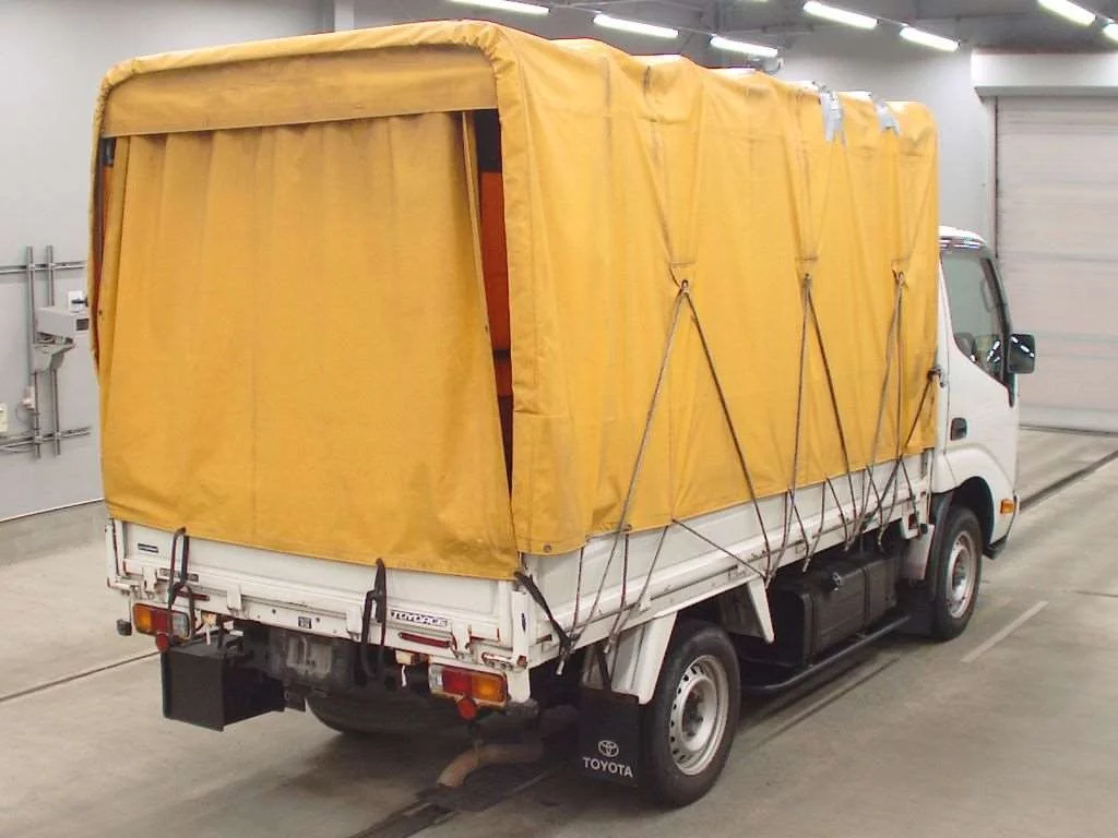 Toyota ToyoAce  с аукциона в Японии