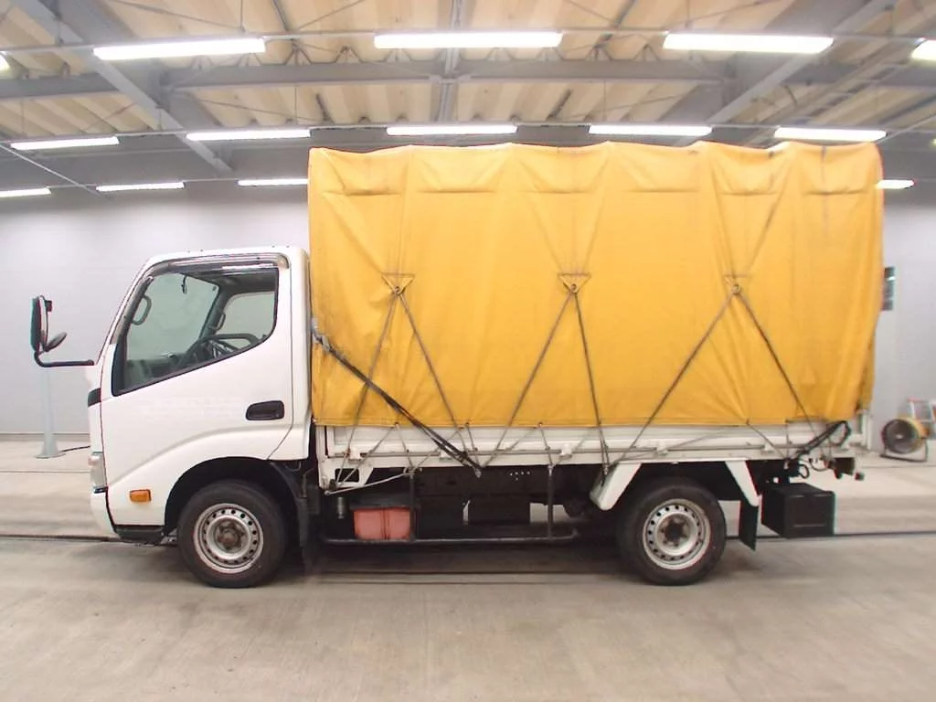 Toyota ToyoAce  с аукциона в Японии