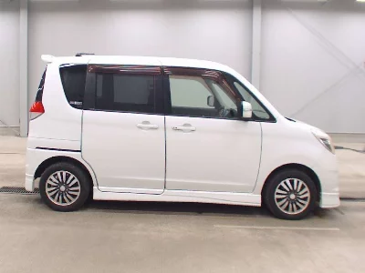 Mitsubishi Delica D:2
