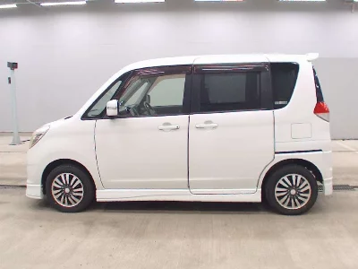 Mitsubishi Delica D:2