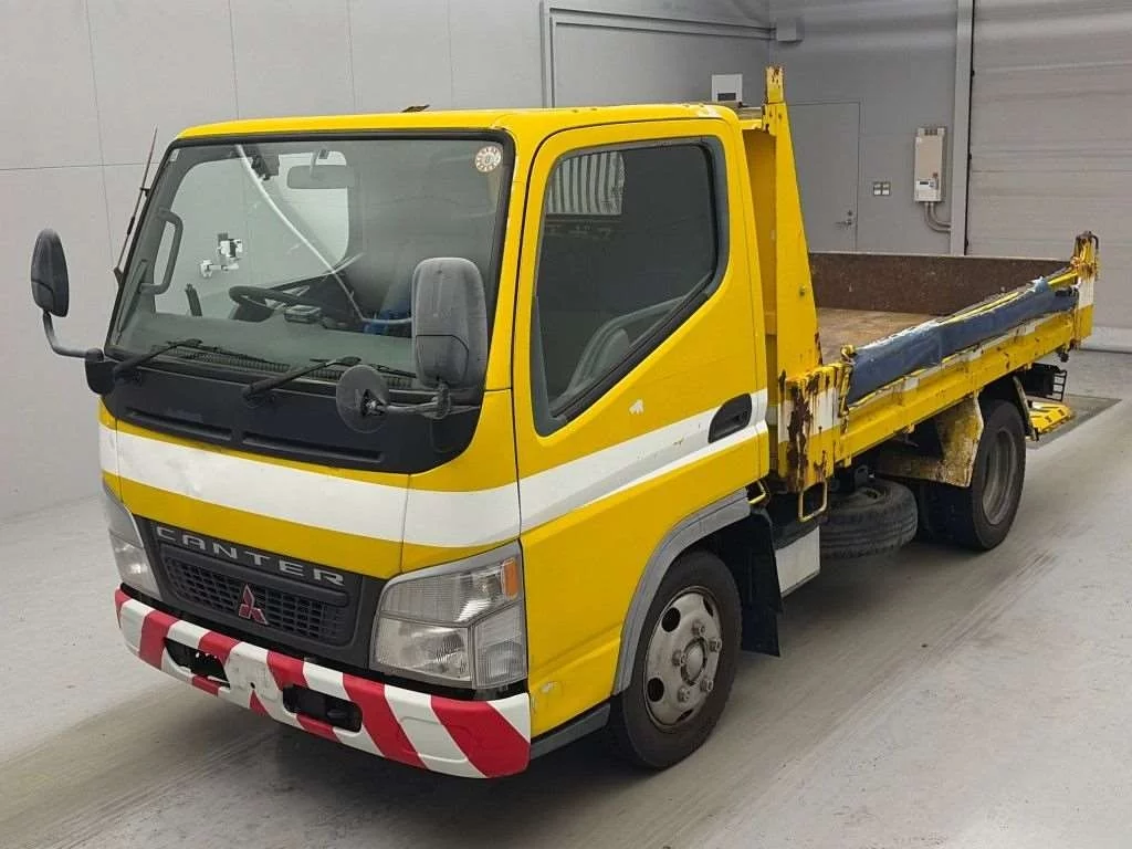 Mitsubishi Fuso Canter  с аукциона в Японии