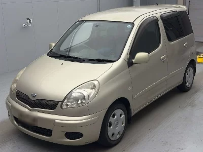 TOYOTA FUN CARGO