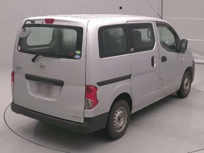 Nissan NV200 VANETTE VAN