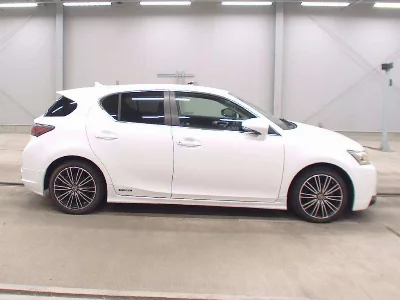 Lexus CT200h