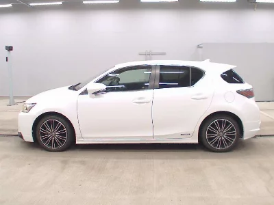 Lexus CT200h