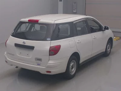Nissan AD EXPERT