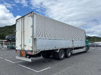 NISSAN DIESEL (UD) QUON