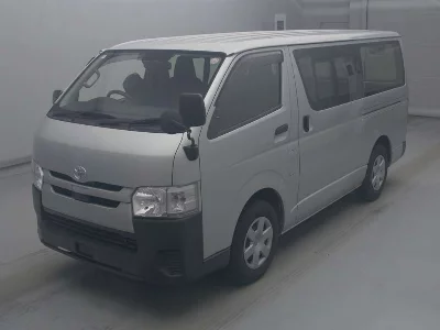TOYOTA REGIUS VAN