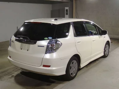 Honda FIT SHUTTLE HYBRID