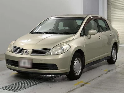 Nissan Tiida Latio