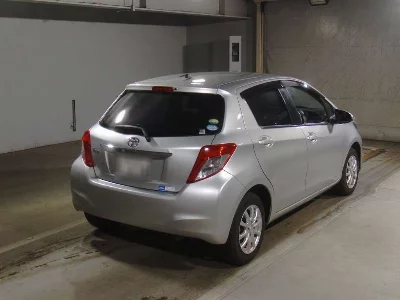 TOYOTA VITZ