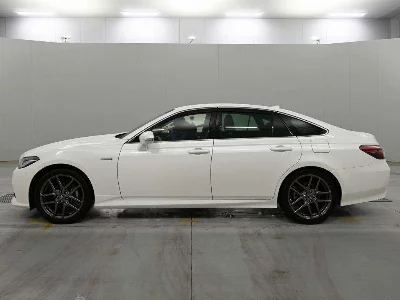 TOYOTA CROWN HYBRID