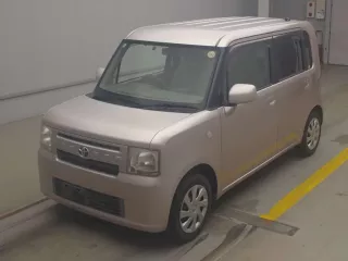 Toyota Pixis Space