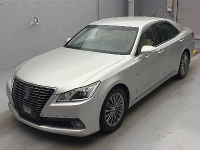 TOYOTA CROWN HYBRID
