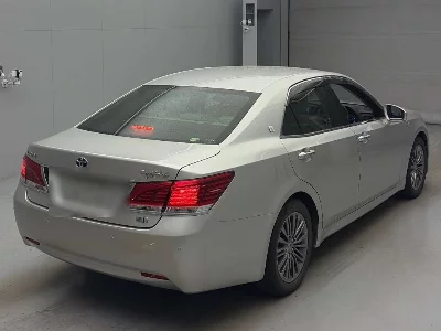 TOYOTA CROWN HYBRID