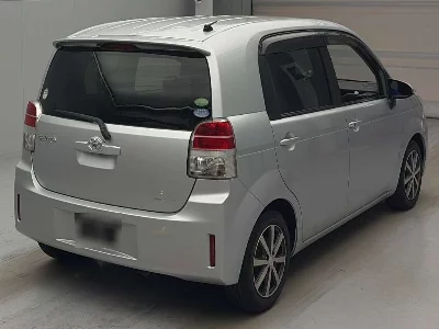 TOYOTA SPADE